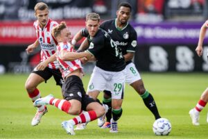 Nottingham Forest Targets Santiago Giménez in €33 Million Transfer Deal