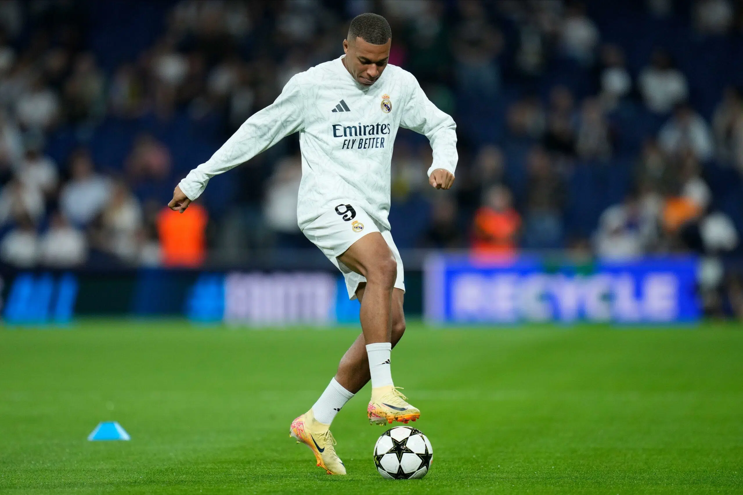 Kylian Mbappé's First El Clásico A Clash of Titans at Montjuïc