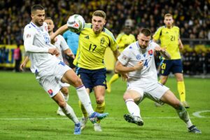 Viktor Gyökeres Affirms His Commitment to Sporting CP Amid Speculation