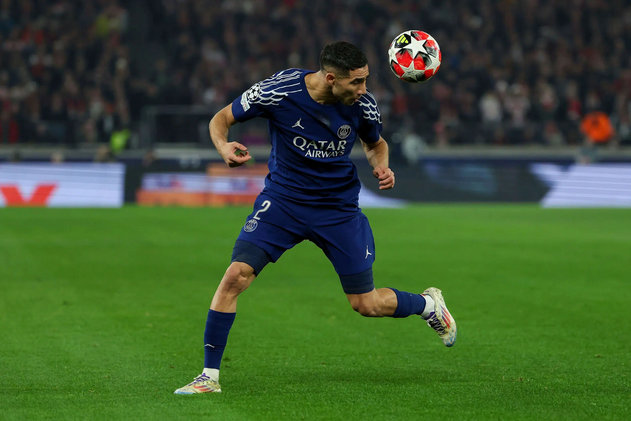 Stuttgart, Deutschland. 29th Jan, 2025. Stuttgart 29. January 2025 Uefa Champions League phase 2024/25 Matchday 8, VFB Stuttgart - Paris Saint Germain v.l., Achraf Hakimi (Paris Saint-Germain) in aktion, in action, Credit: dpa/Alamy Live News