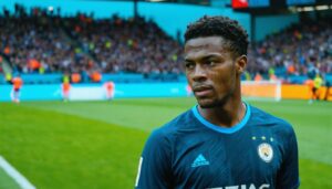 Tayo Edun Joins Stockport County: A Promising Move for the Defender