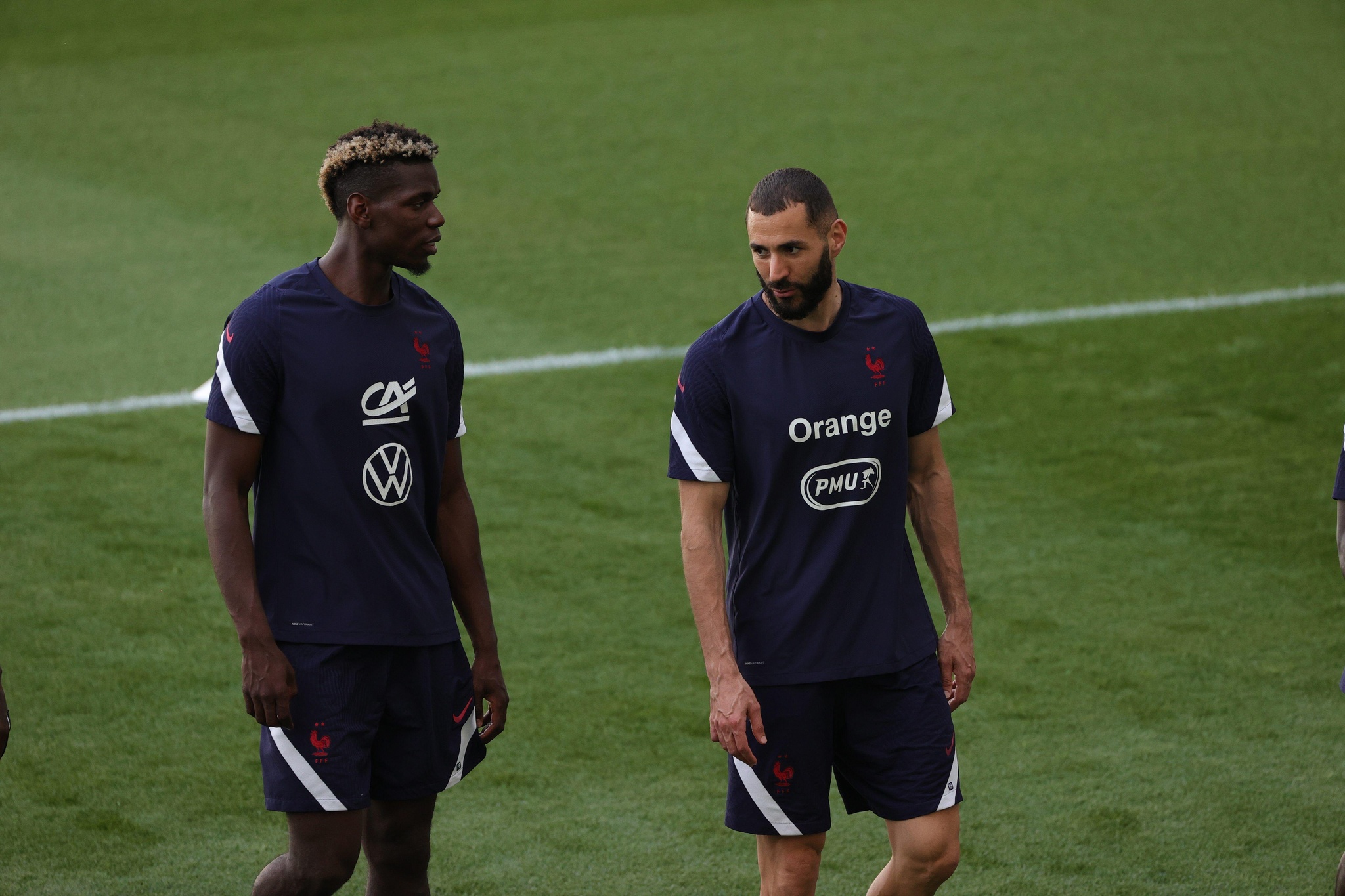 ©PHOTOPQR/LE PARISIEN/Olivier Arandel ; Budapest ; ; Budapest (Hongrie) Dimanche 20 juin 2021 Football Euro 2020 (2021) Entraînement Stade Nandor Euro 2020 Foot Stade Entrainement Karim Benzema Paul Pogba - France national team of soccer at training during Euro2020 competition, on june 20th 2021