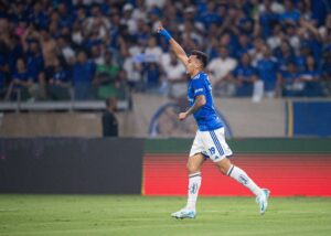 Cruzeiro vs Grêmio: Anticipation Builds for Crucial Brasileirão Clash