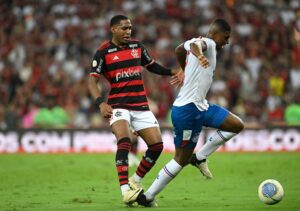 Léo Ortiz: A Determined Force for Flamengo Against Racing Club