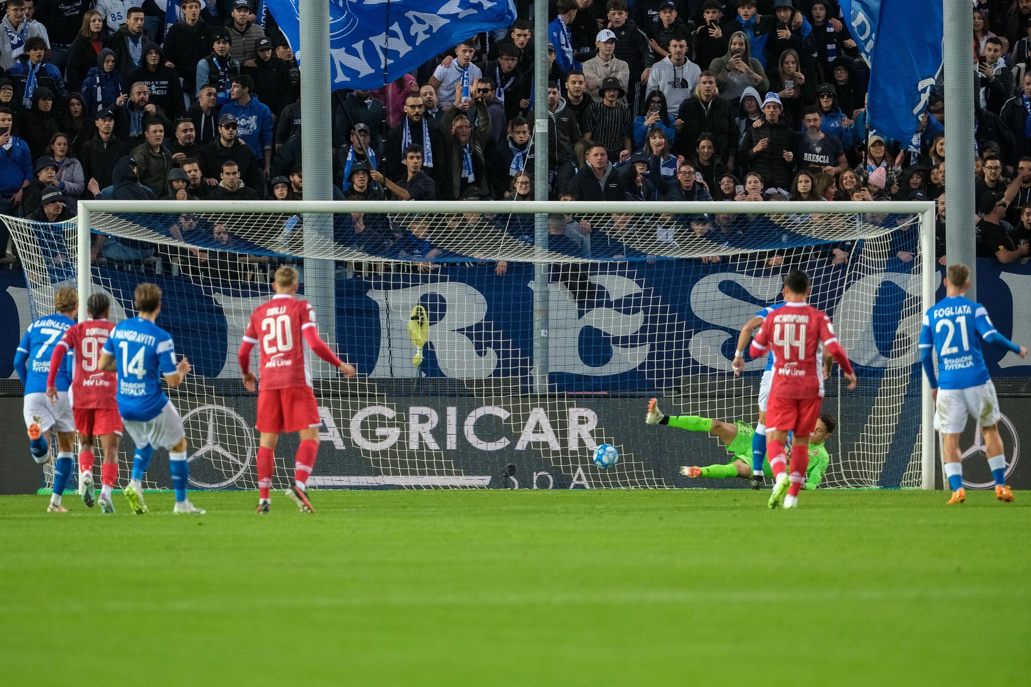 Gabriele Moncini of Brescia Calcio scores a goal during the Italian Serie B soccer championship match between Brescia Calcio and SSC Bari at Mario Rig