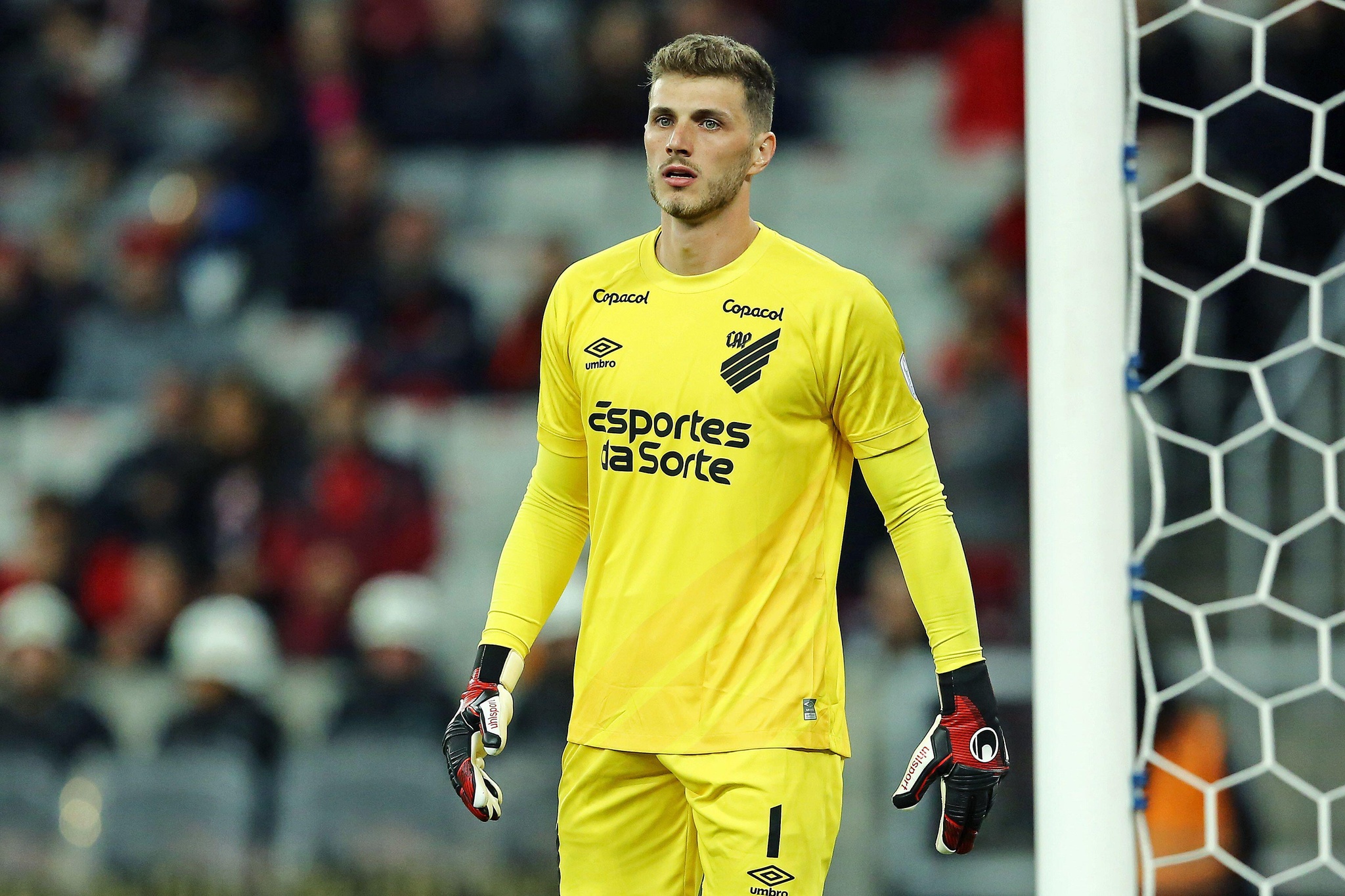 Curitiba, Brazil. 30th May, 2024. Goalkeeper Bento Matheus of Athletico Parananese during the match between Athletico Paranaense and Sportivo Ameliano (PAR) for the sixth round of group E of Copa Sudamericana 2024, at Arena da Baixada Stadium, in Curitiba, Brazil on May 30. Photo: Max Heuler Andrey/DiaEsportivo/Alamy Live News Credit: DiaEsportivo/Alamy Live News