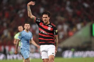 Léo Pereira’s Stunning Strike at Niltão Captivates Fans