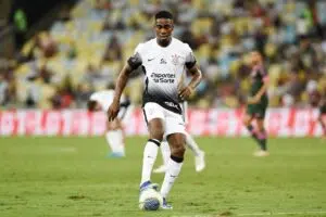 Barcelona’s Legal Battle with Santos Laguna Over Félix Torres Transfer