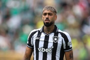 Alexander Barboza Set to Join Palmeiras: A Strategic Move in Brazilian Football