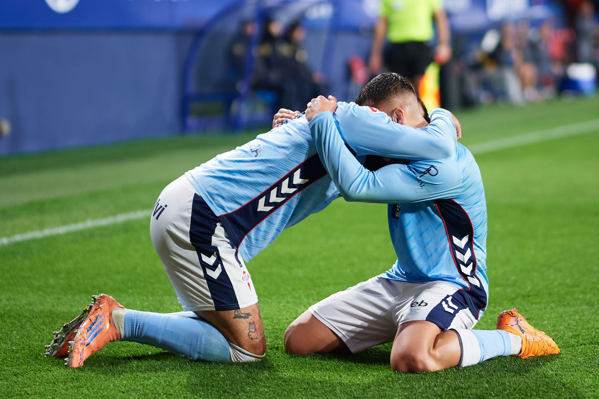 Ferran Jutgla of RC Celta celebrates with his teammate Borja Iglesias of RC Celta after scoring the team's first goal during the LaLiga EA Sports matc