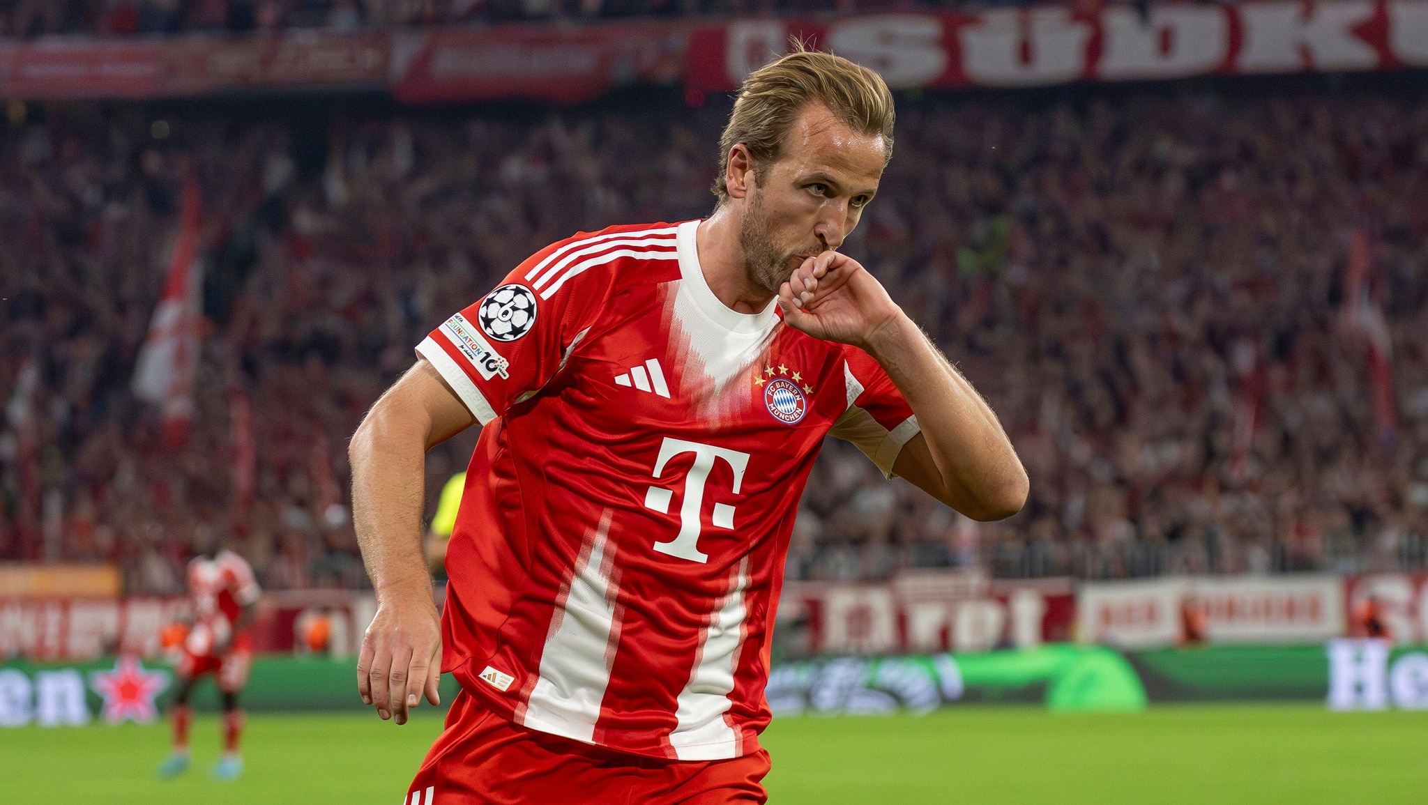Harry Kane Celebrating his second goal against Chelsea FC