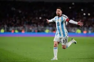 A Hero’s Welcome for Lionel Messi