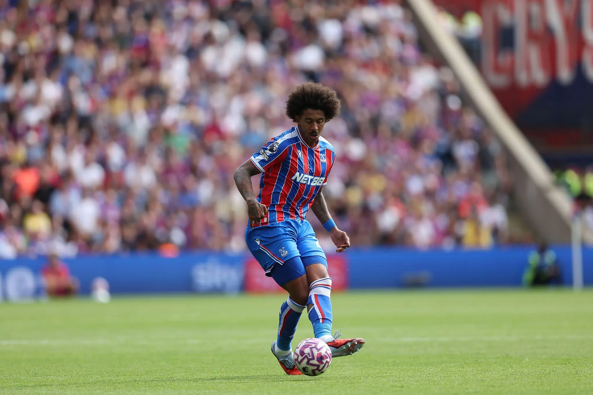 Selhurst Park, Selhurst, London, UK. 24th Aug, 2025. Premier League Football, Crystal Palace versus Nottingham Forest; Chris Richards of Crystal Palace Credit: Action Plus Sports/Alamy Live News